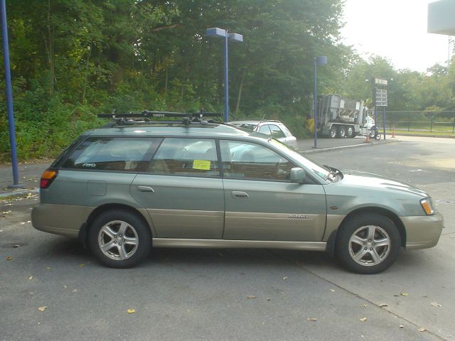 Subaru Outback 2004 photo 1