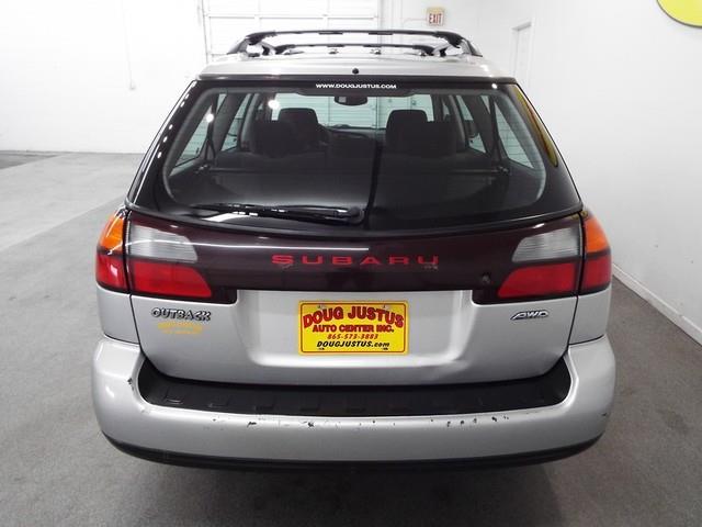 Subaru Outback 2004 photo 1