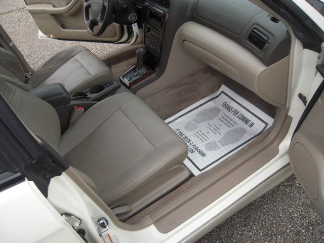 Subaru Outback 2004 photo 1