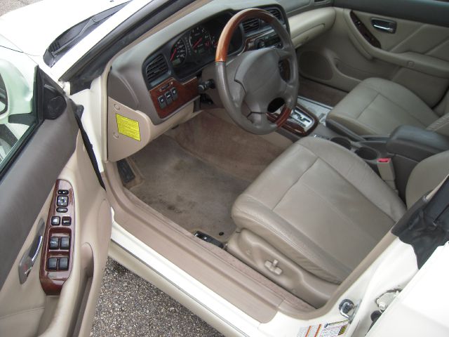Subaru Outback 2004 photo 3