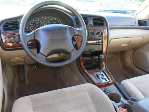 Subaru Outback 2004 photo 1