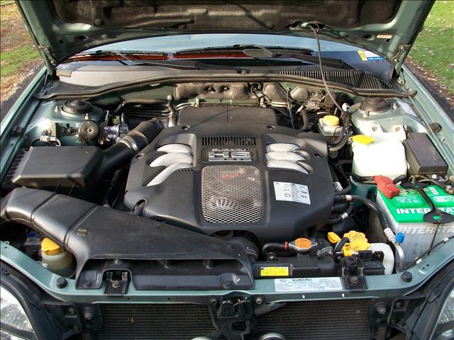 Subaru Outback 2004 photo 2