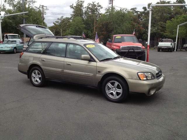 Subaru Outback 2004 photo 1