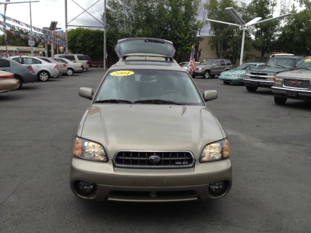 Subaru Outback 2004 photo 2