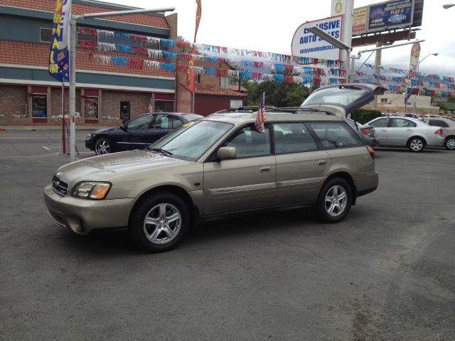 Subaru Outback 2004 photo 3