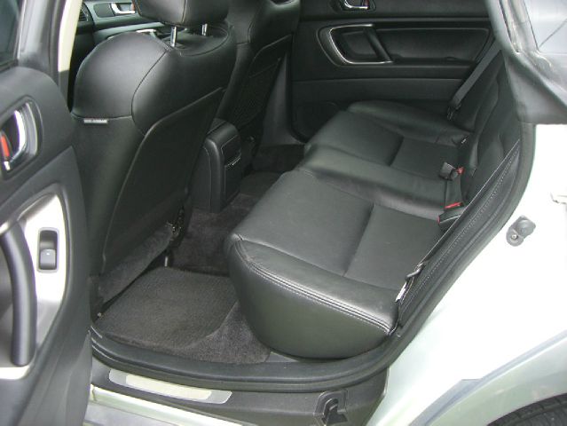Subaru Outback 2005 photo 4