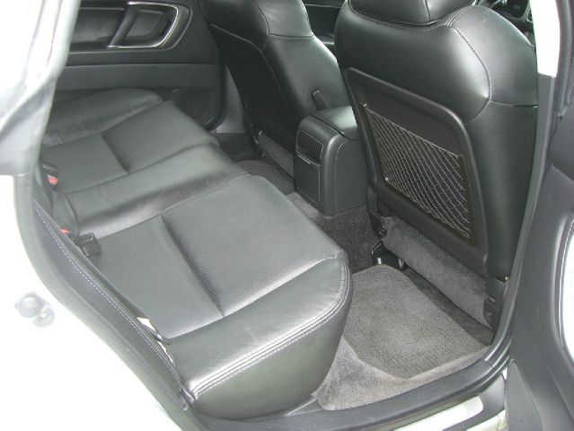 Subaru Outback 2005 photo 6