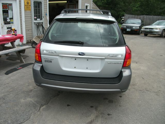 Subaru Outback 2005 photo 1