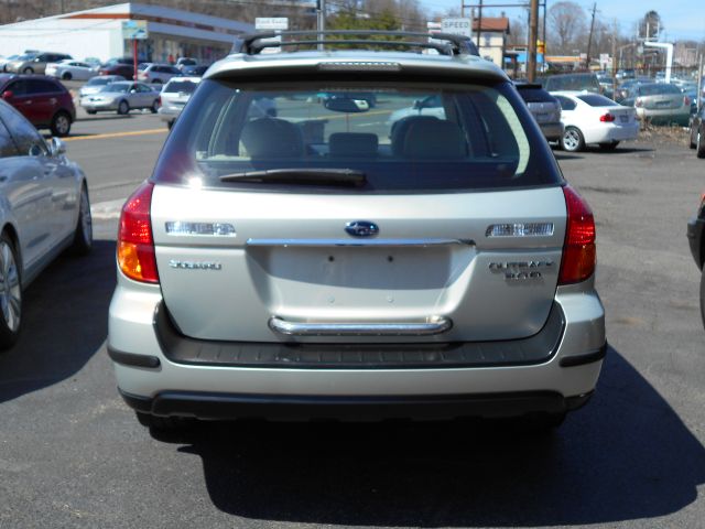 Subaru Outback 2005 photo 1