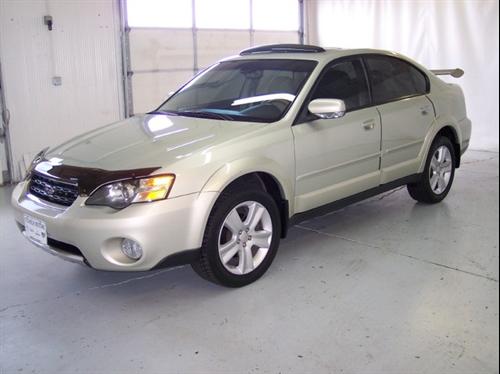 Subaru Outback 2005 photo 1