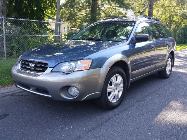 Subaru Outback 2005 photo 2