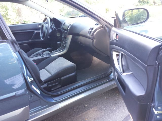 Subaru Outback 2005 photo 4