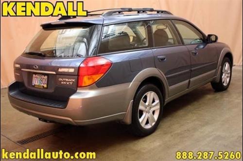 Subaru Outback 2005 photo 2