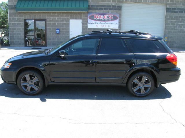 Subaru Outback 2005 photo 2