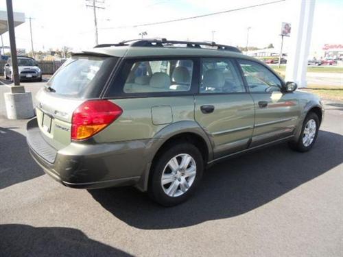 Subaru Outback 2005 photo 2