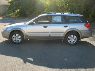 Subaru Outback 2005 photo 2