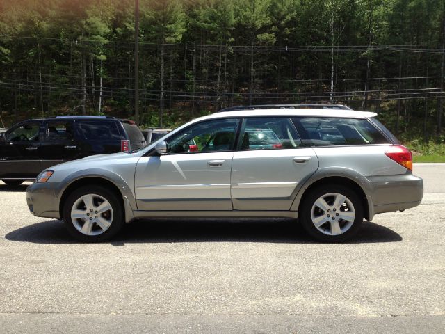 Subaru Outback 2005 photo 1