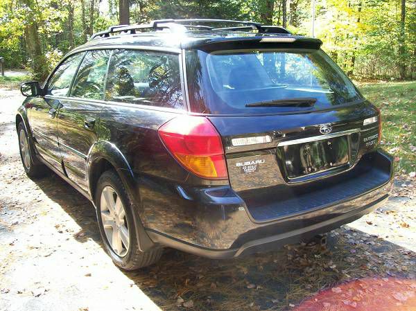 Subaru Outback 2005 photo 1