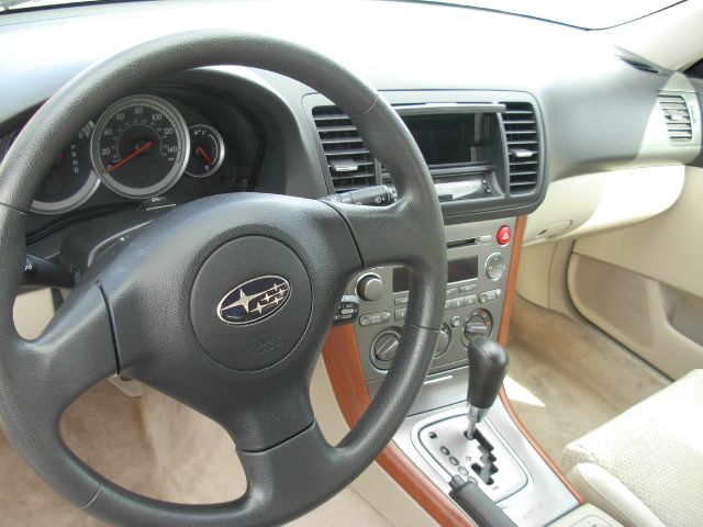 Subaru Outback 2005 photo 3