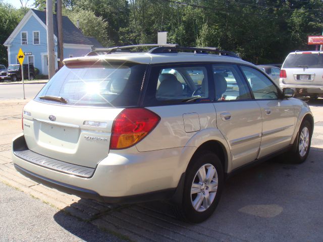 Subaru Outback 2005 photo 1
