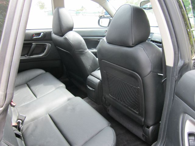 Subaru Outback 2005 photo 14