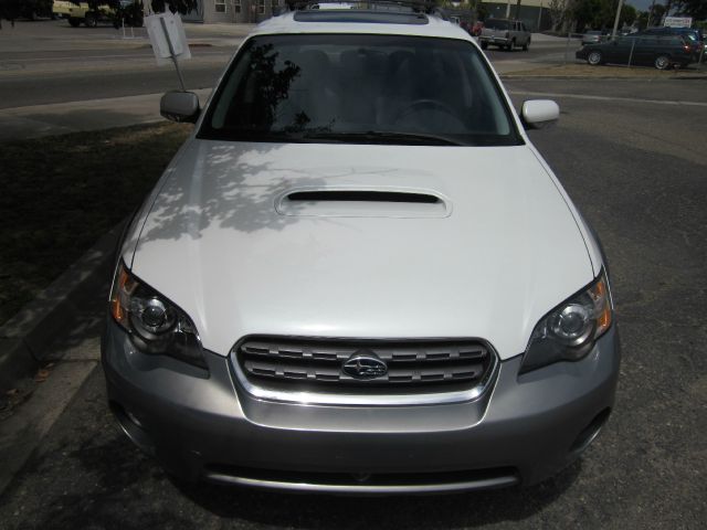 Subaru Outback 2005 photo 7