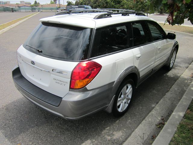Subaru Outback 2005 photo 8