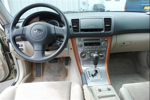 Subaru Outback 2005 photo 3