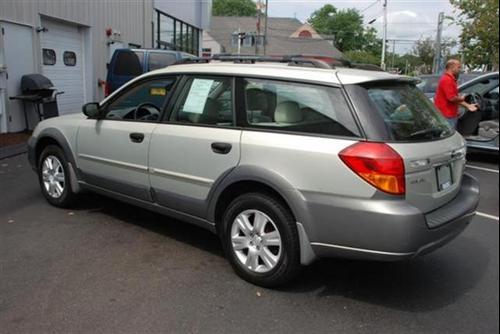 Subaru Outback 2005 photo 4