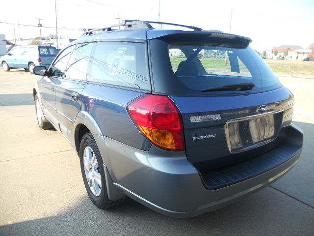 Subaru Outback 2005 photo 3