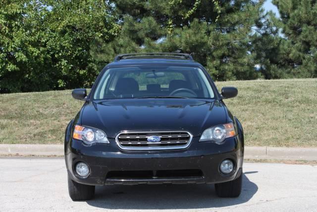 Subaru Outback 2005 photo 1