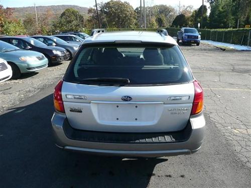 Subaru Outback 2005 photo 3