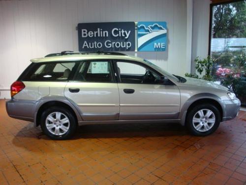 Subaru Outback 2005 photo 2
