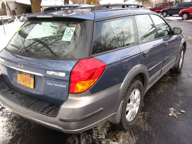 Subaru Outback 2005 photo 2