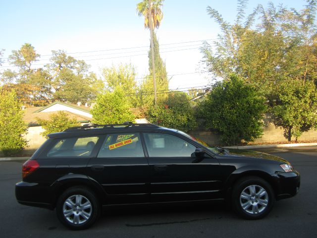 Subaru Outback 2005 photo 2