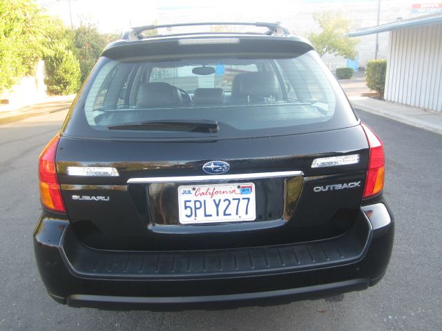 Subaru Outback 2005 photo 3