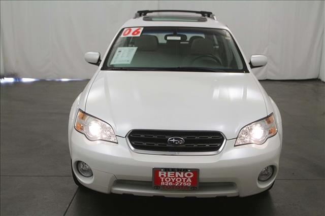 Subaru Outback 2006 photo 4