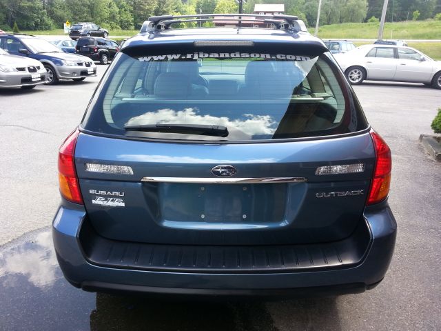 Subaru Outback 2006 photo 4