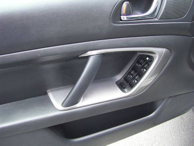 Subaru Outback 2006 photo 8