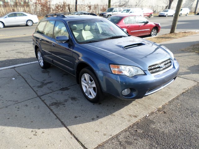 Subaru Outback 2006 photo 2