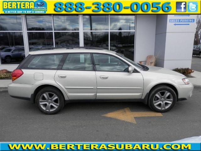Subaru Outback 2006 photo 1