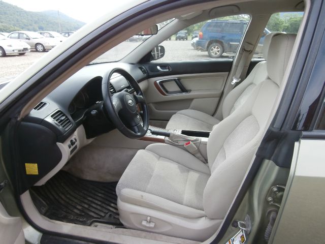 Subaru Outback 2006 photo 4