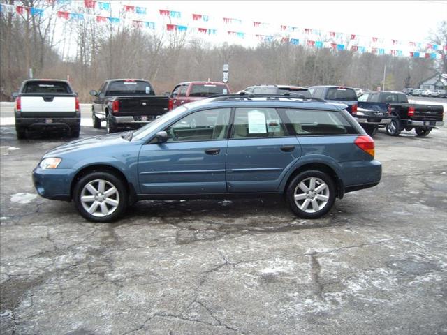 Subaru Outback 2006 photo 2