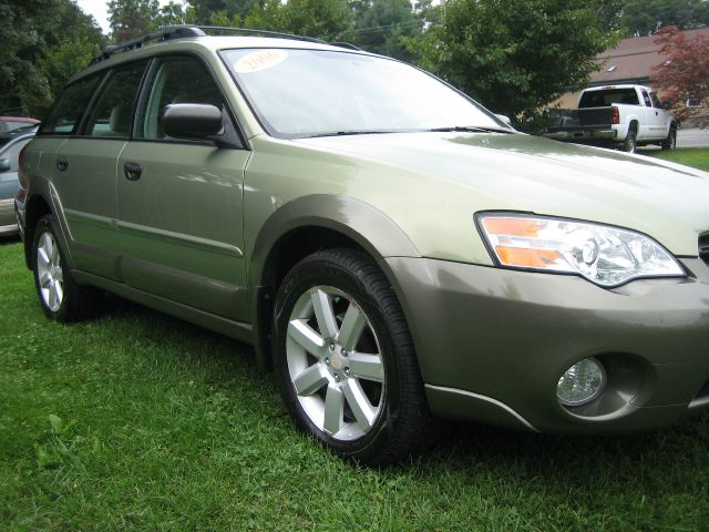 Subaru Outback EX 4D Hardtop SUV
