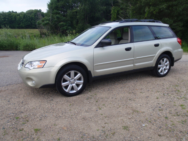 Subaru Outback 2006 photo 4