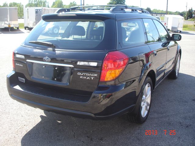 Subaru Outback 2006 photo 3