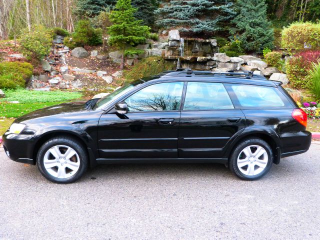 Subaru Outback 2006 photo 2