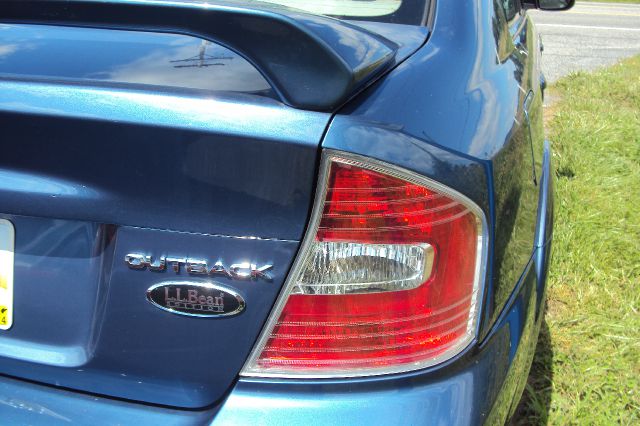 Subaru Outback 2007 photo 2