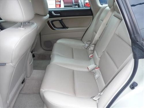 Subaru Outback 2007 photo 2