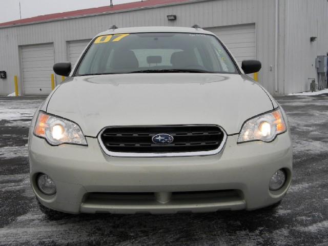 Subaru Outback 2007 photo 1